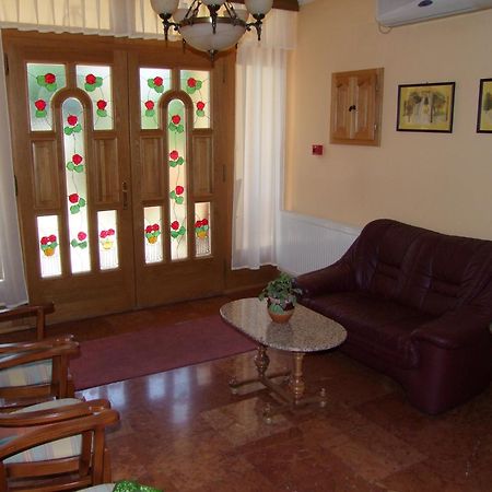 Julia Panzio Bed & Breakfast Hajdúszoboszló Екстериор снимка