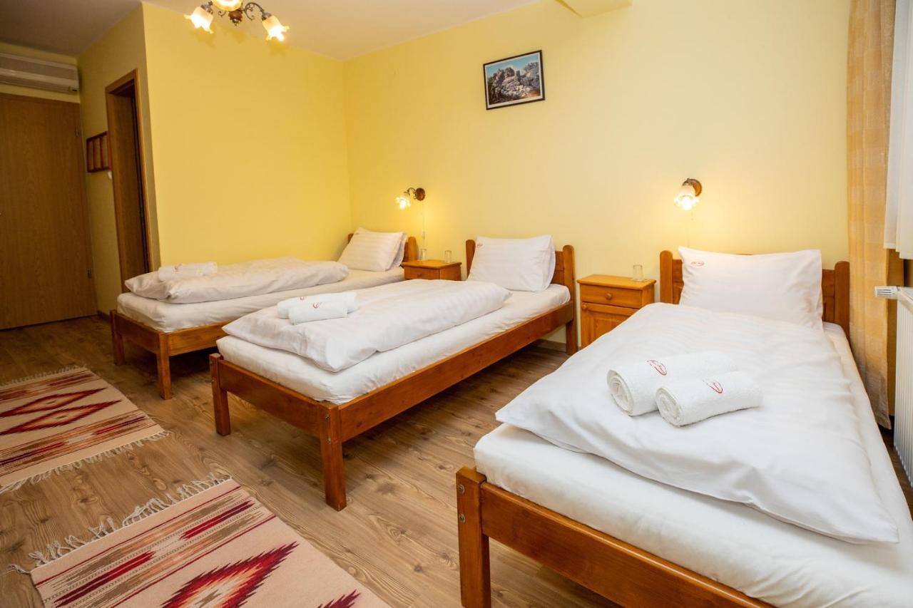 Julia Panzio Bed & Breakfast Hajdúszoboszló Екстериор снимка