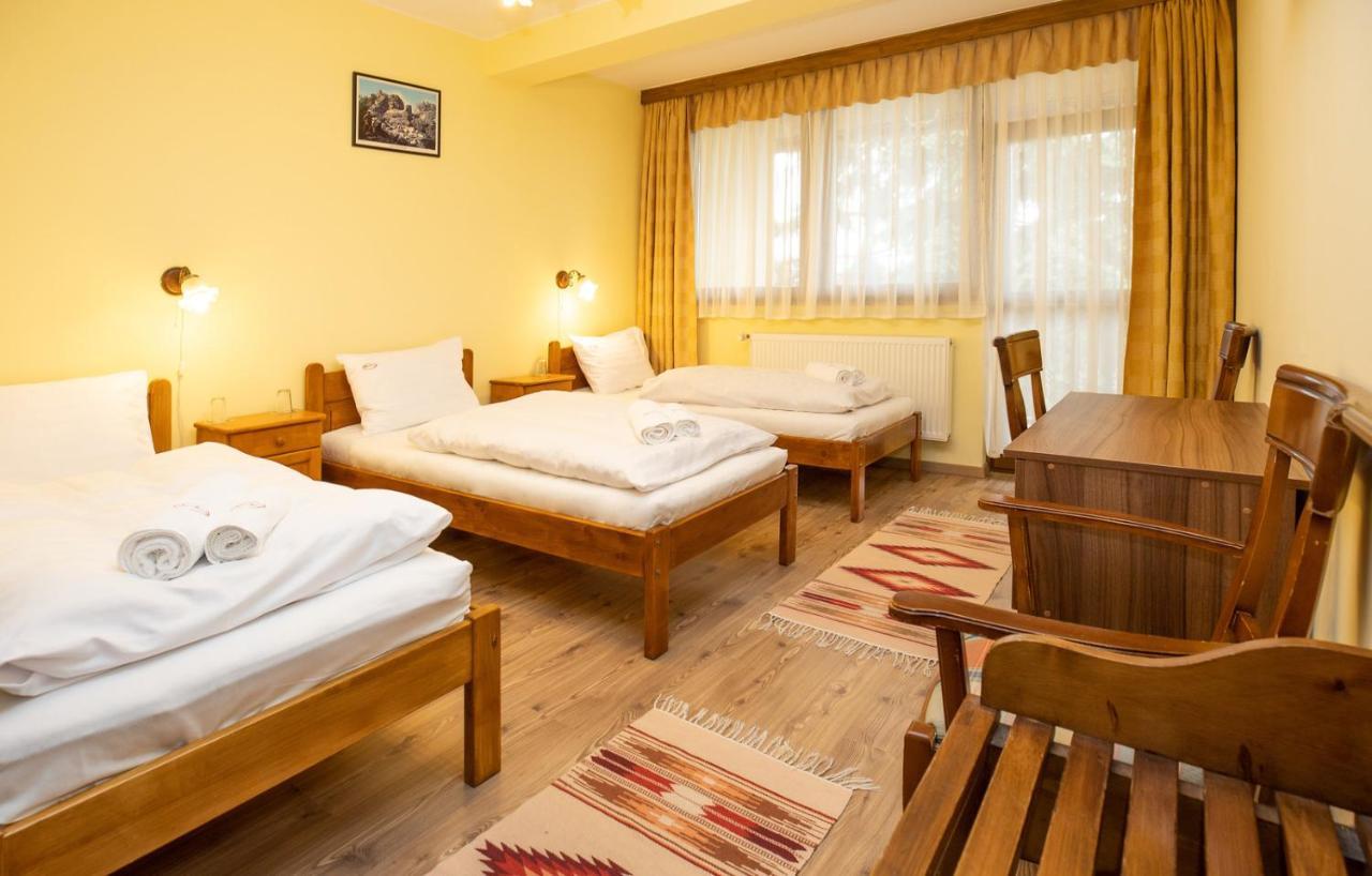 Julia Panzio Bed & Breakfast Hajdúszoboszló Екстериор снимка