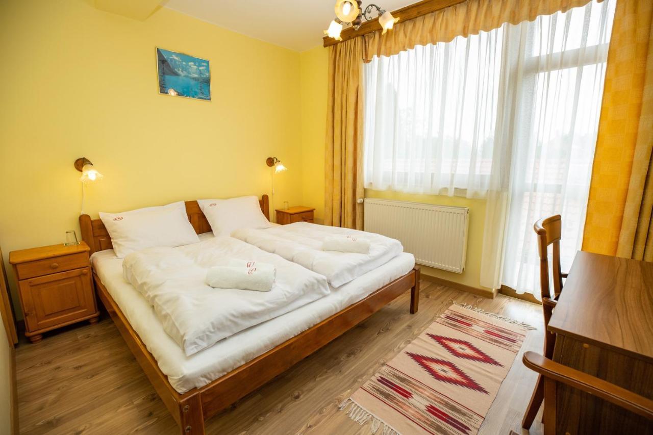 Julia Panzio Bed & Breakfast Hajdúszoboszló Екстериор снимка
